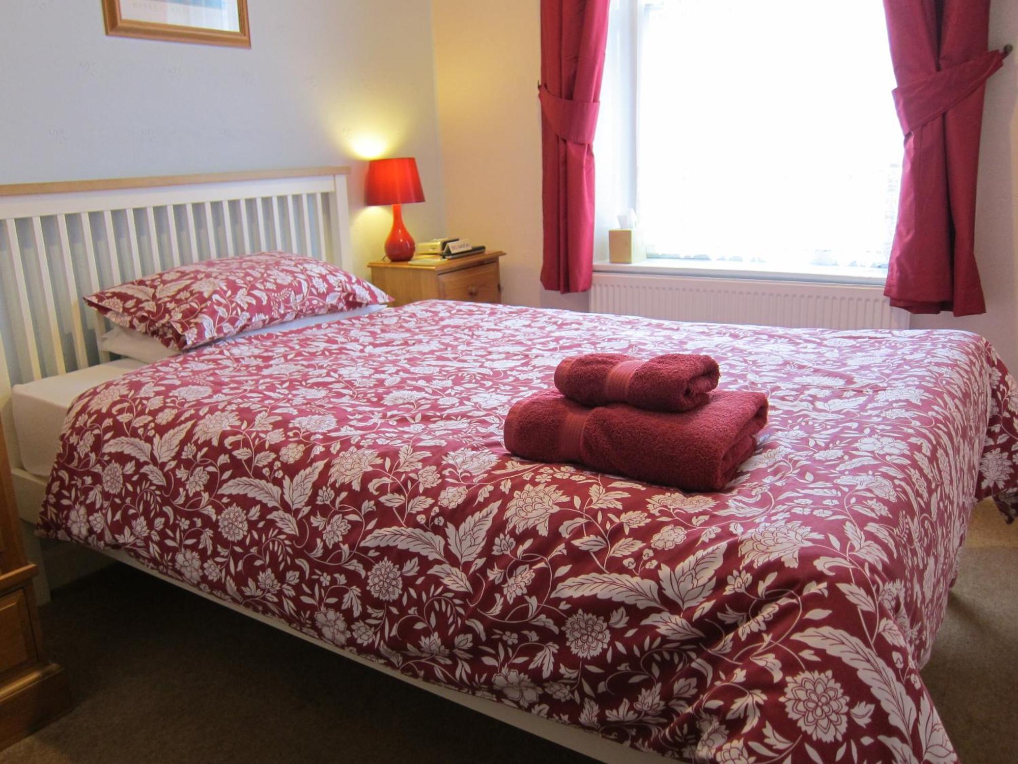 Black Swan Guest House Marton  Extérieur photo